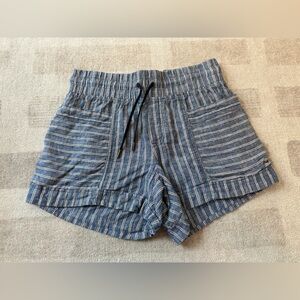 Athleta Cabo Tide Linen 4" Short Navy Stripe (Size 2)